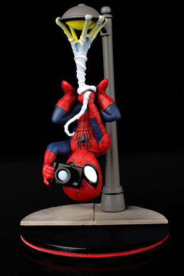 Marvel Comics Q-Fig Figure Spider-Man Spider Cam 14 cm
